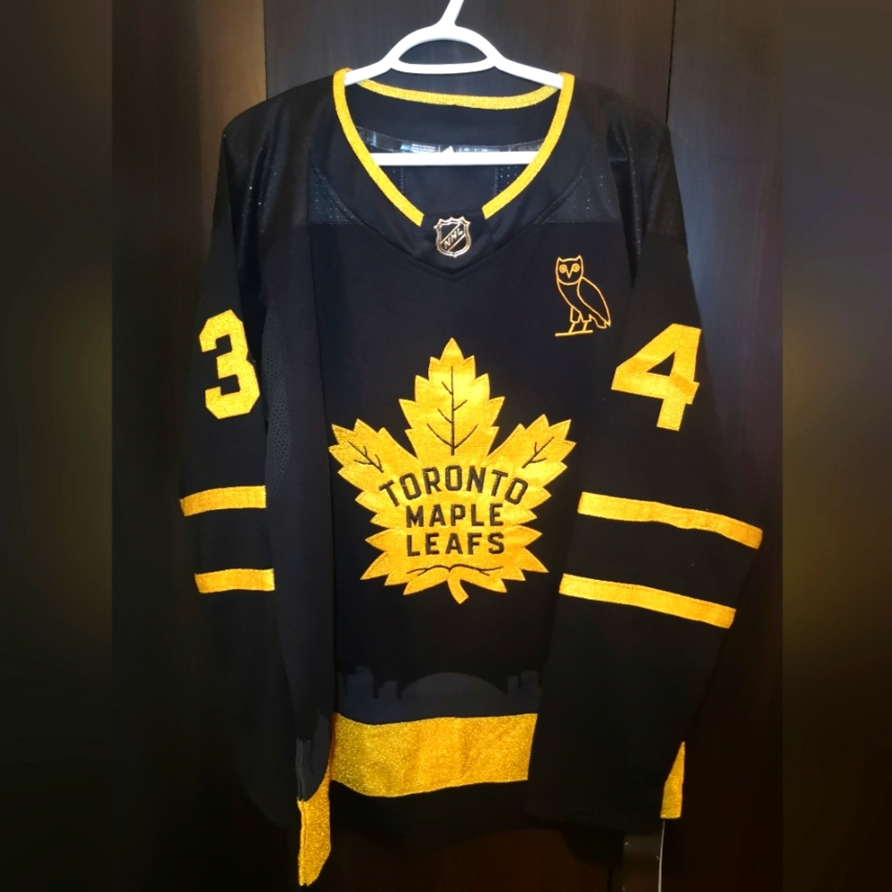 Auston Matthews jersey